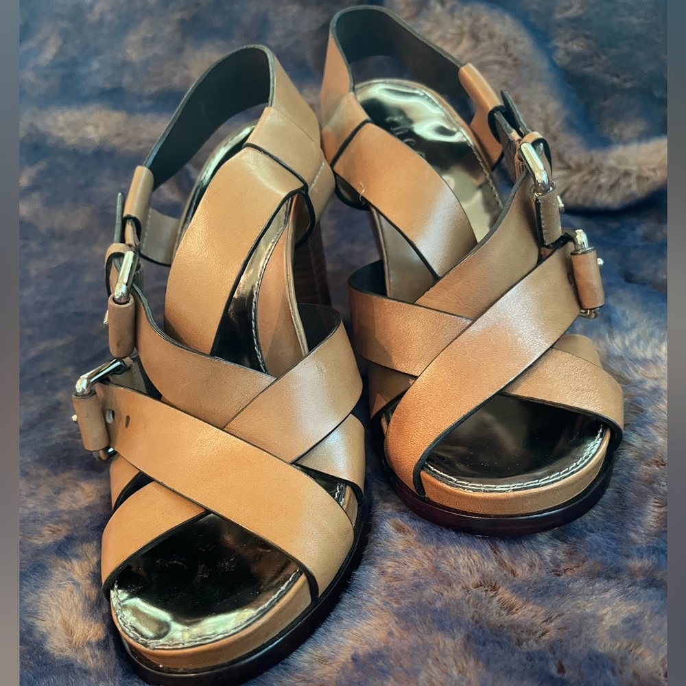 NEW Elegant Theory Tan Strappy Heels - Picture 2 of 8